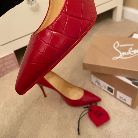 Kate 100 CALF ALI RED   
Christian Louboutin - Picture 9 of 12